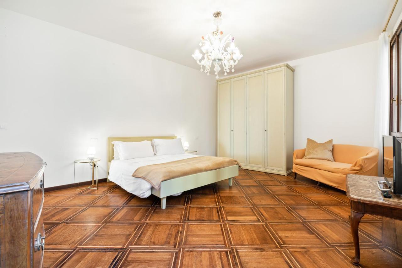 Del Remer Apartment - 5Mins From San Marco Sq Venecia Exterior foto