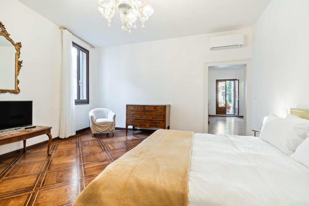 Del Remer Apartment - 5Mins From San Marco Sq Venecia Exterior foto