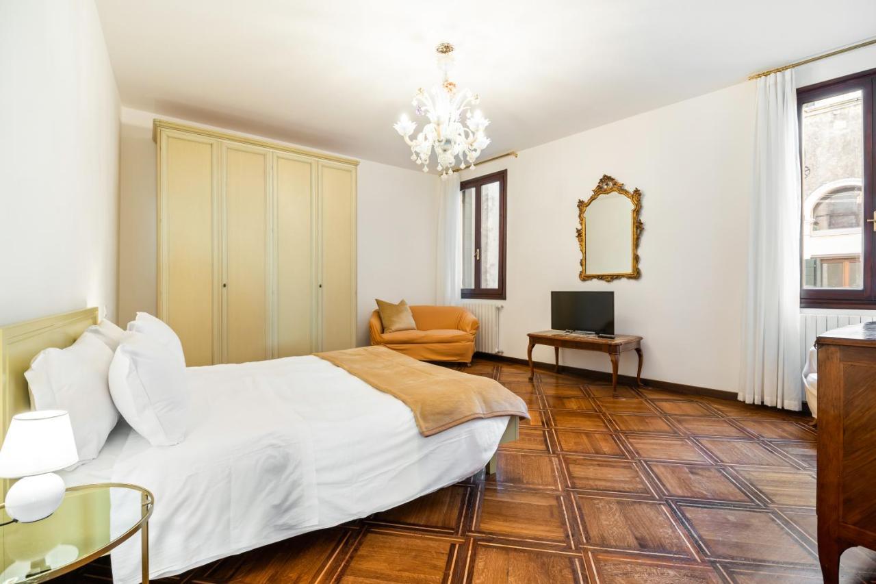 Del Remer Apartment - 5Mins From San Marco Sq Venecia Exterior foto